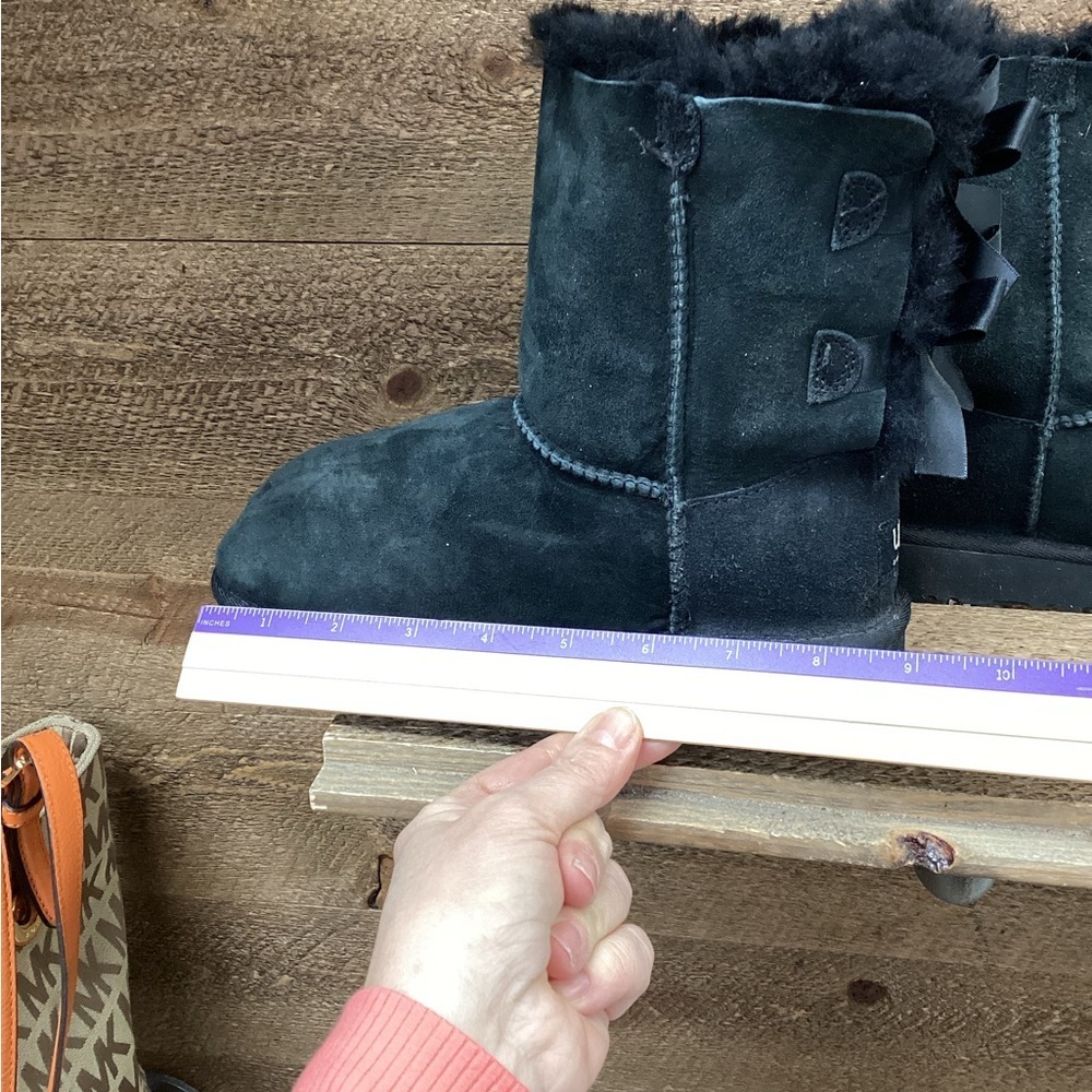 UGG Bailey Bow Black Suede Shearling Boots | Kids 3Y (Estimated) - Picture 8 of 8